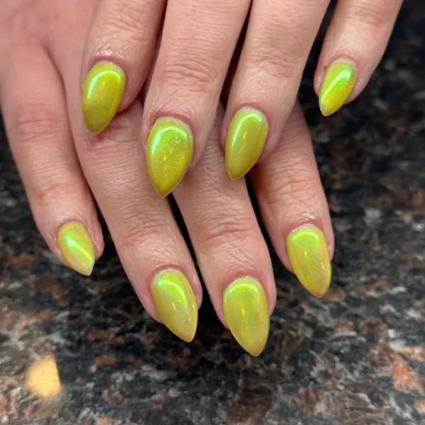 Chartreuse almond gel